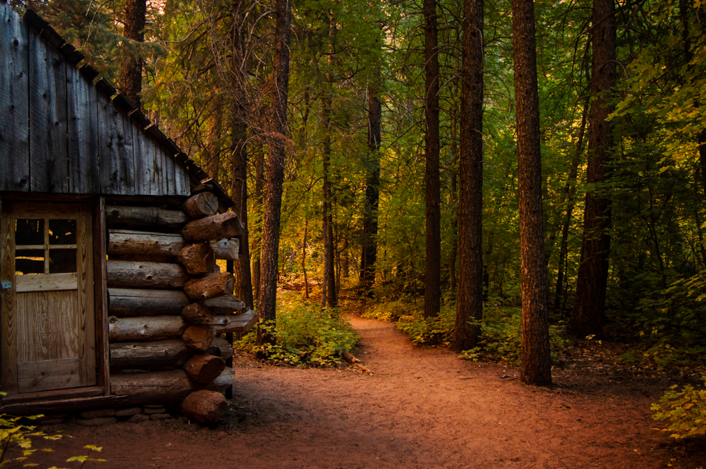 A cabin along the trail