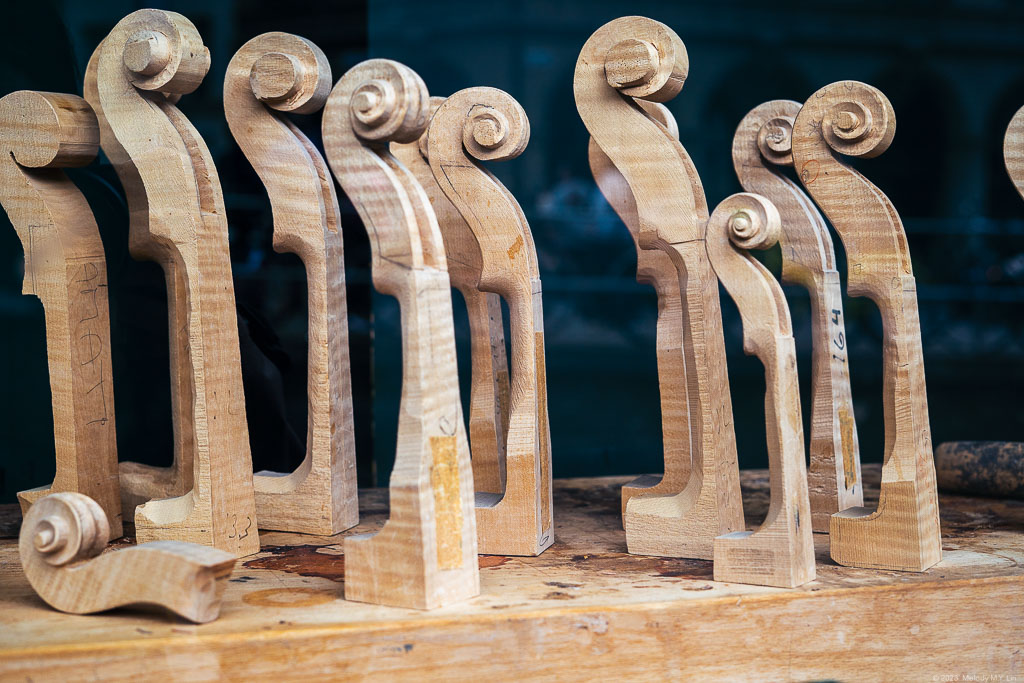 Violin handles in a shop