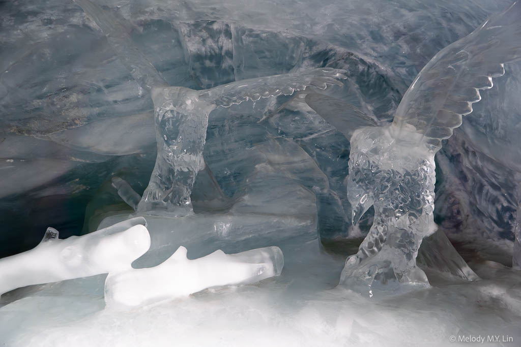 Eagle ice sculptures