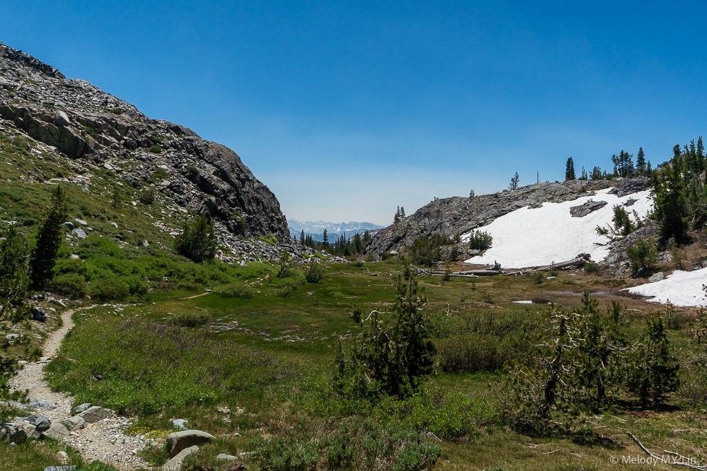 The first pass on the Nüümü Poyo trail