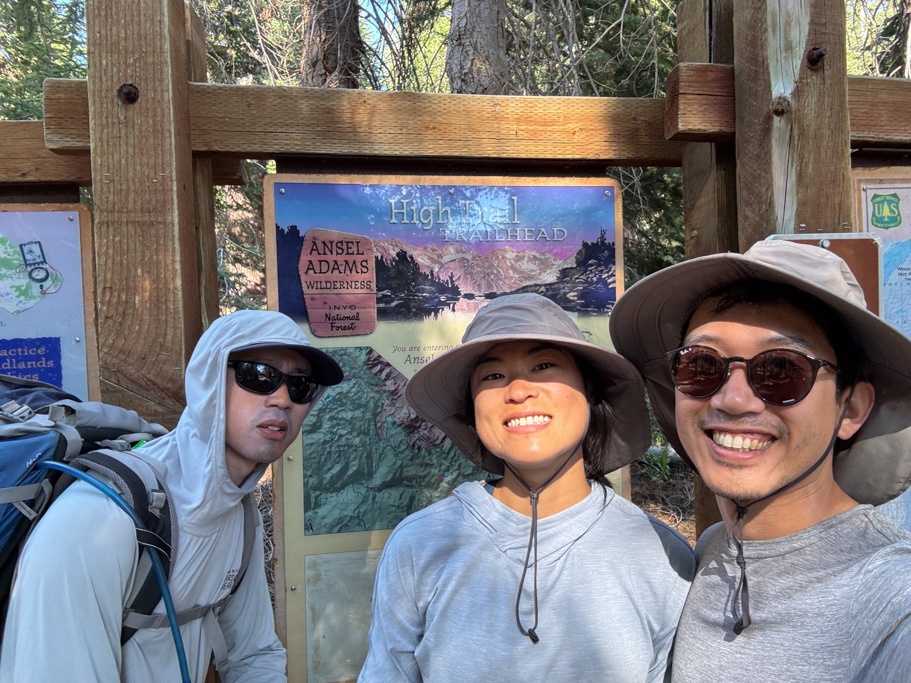 Group photo at the High Trail trailhead